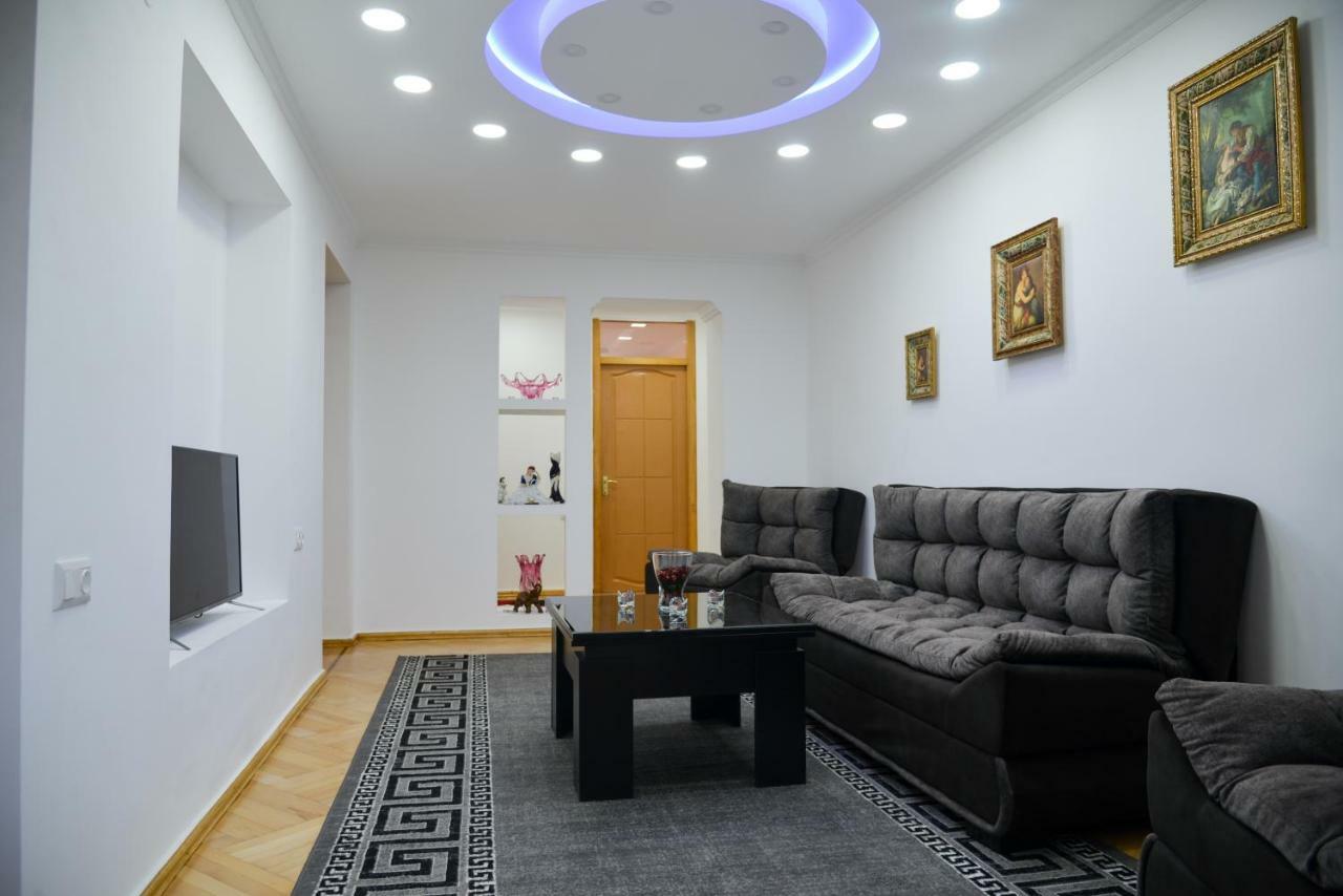 Anastasia Apartment クタイシ エクステリア 写真